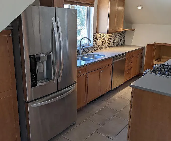 643 1/2 E 3rd Ave — Photo 16