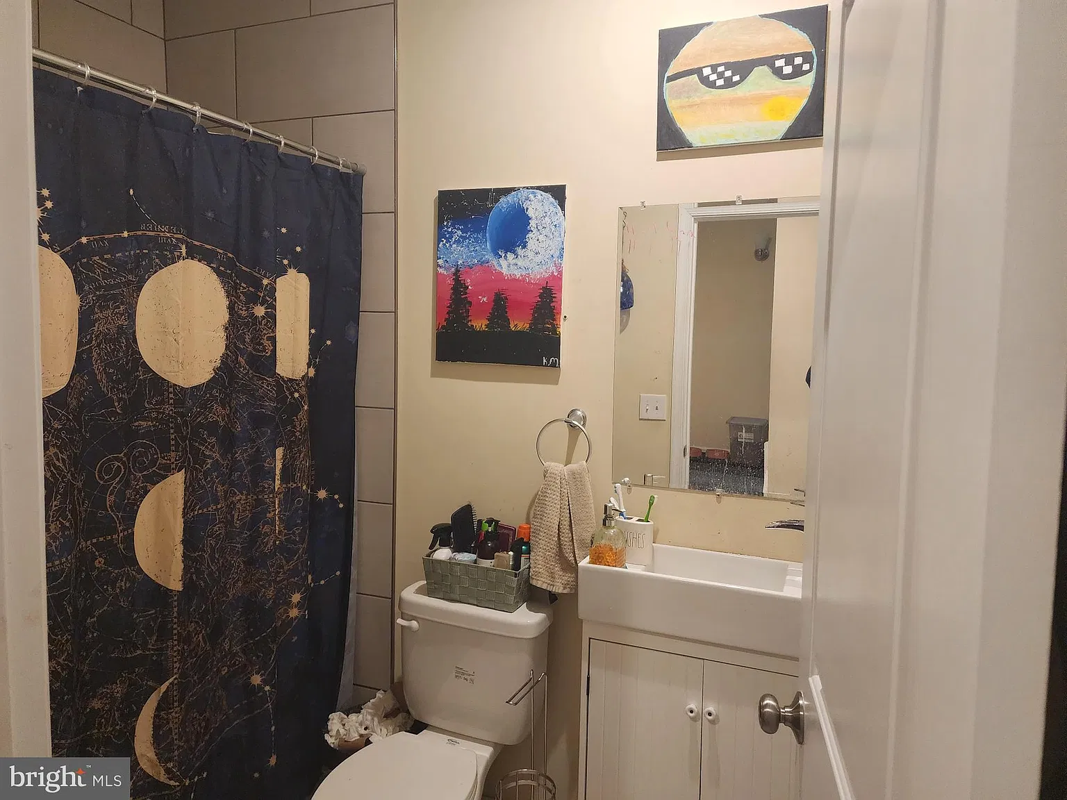 3 bed, 2.0 bath, 2194 sqft, $1,900 — Photo 2