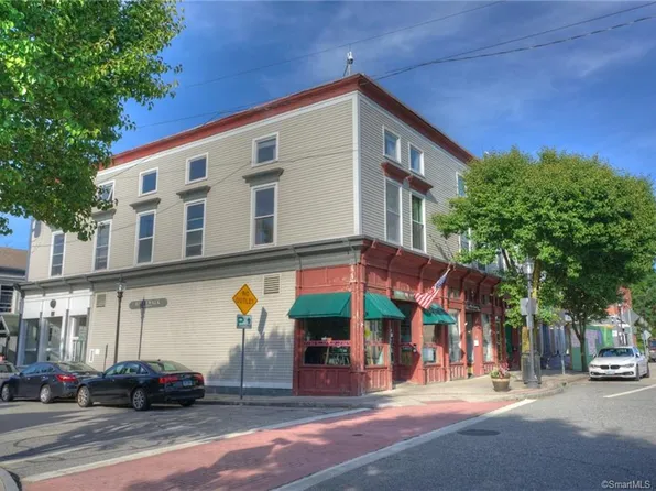 5 W Broad St #20, Pawcatuck, CT 06379
