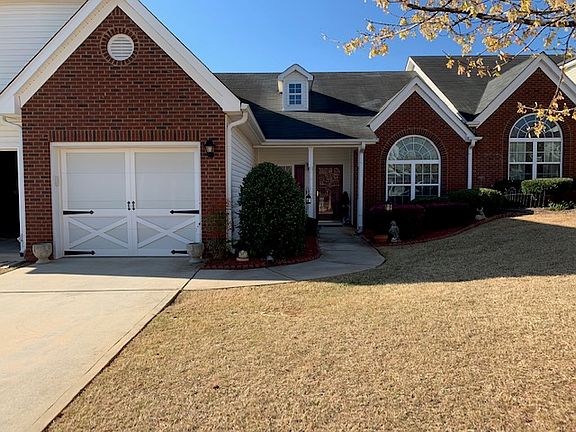 2nd image of 715 City Park Dr