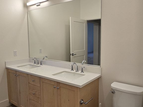 Oversized bathroom with dual sinks