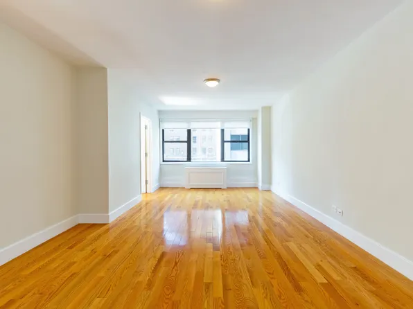 141 East 33rd Street image 1 of 4