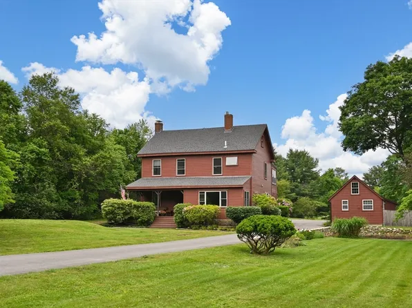 44 Moulton St, South Hamilton, MA 01982