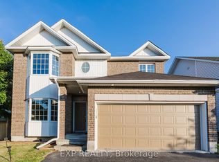 263 Deercroft Ave, Ottawa, ON K2J 5J9