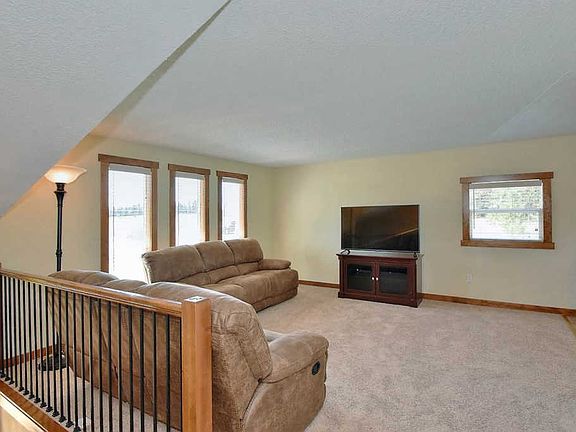 4th image of 4221 E Mount Spokane Park Dr