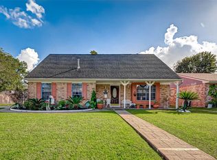 10706 Garrick Ln, Houston, TX 77013