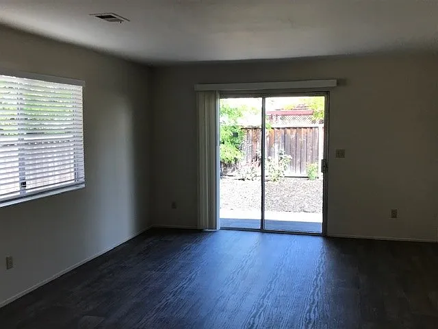 7009 Wineberry Way — Photo 9