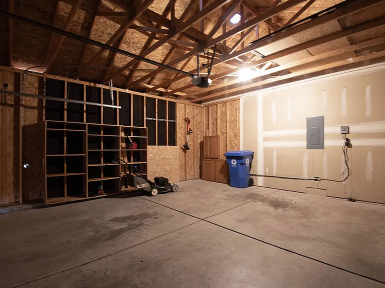 4060 Florence Dr — Photo 34