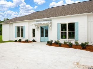 1033 W Worthey St, Gonzales, LA 70737