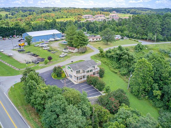 5th image of 1027 Waterwheel Dr
