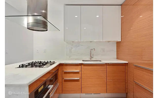 Rented by Douglas Elliman | media 10