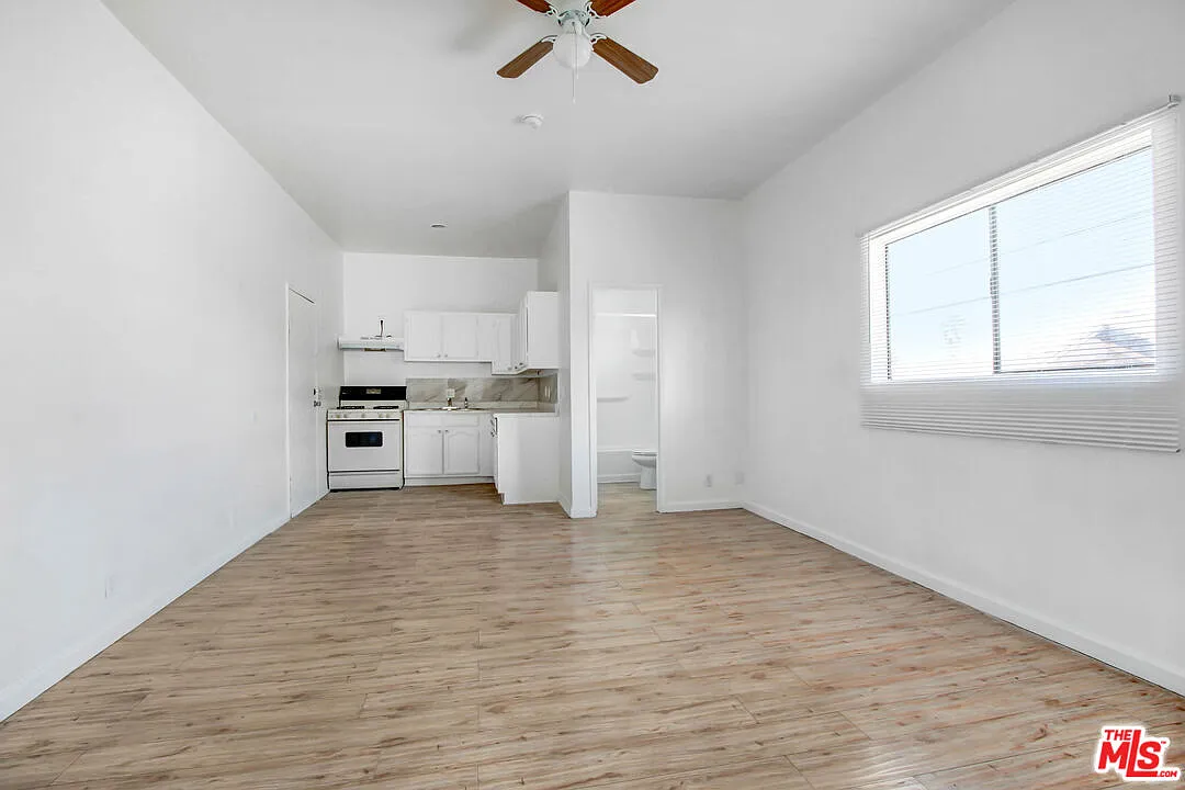 1 bed, 1.0 bath, 650 sqft, $1,725 — Photo 4