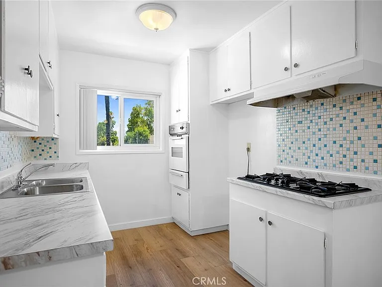 17845 Sherman Way #7 — Photo 11