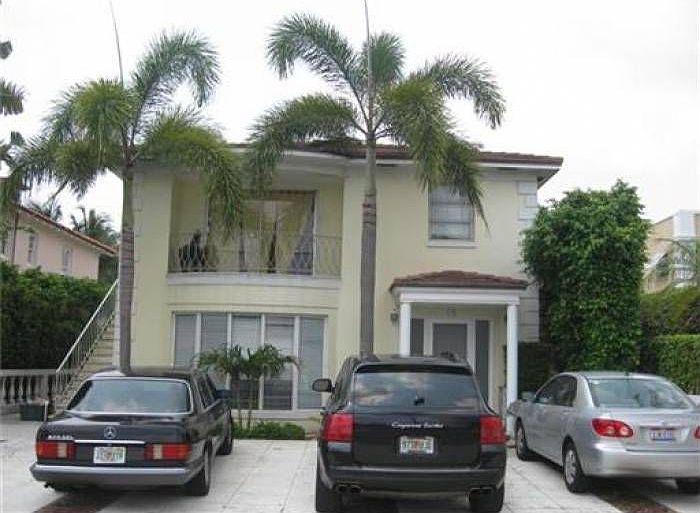 1st image of 220 Australian Ave