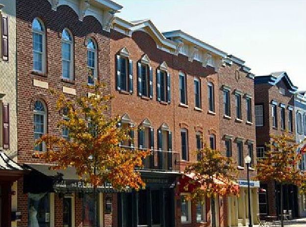 Main St