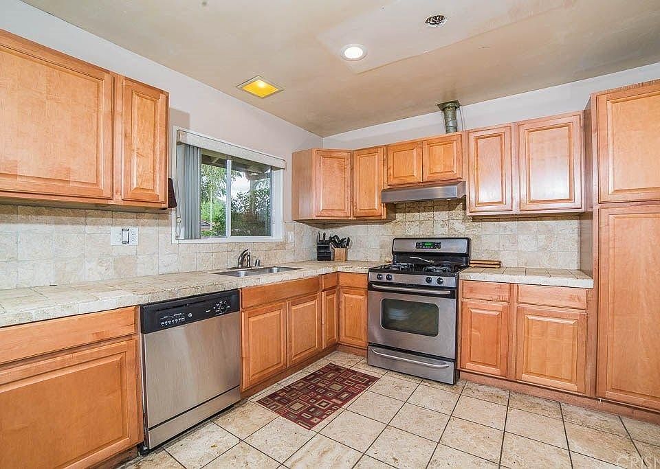 1st image of 16416 Londelius St