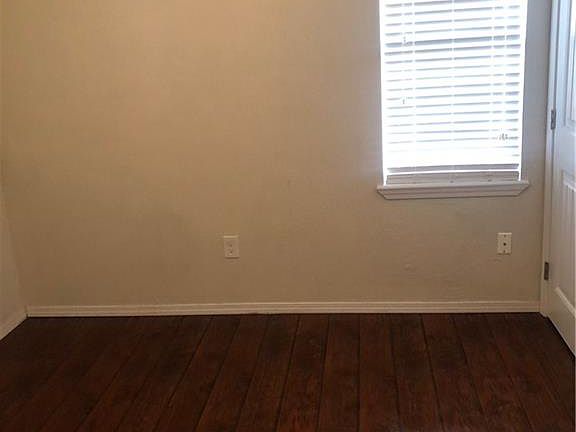 2nd image of 4005 Mallard Dr
