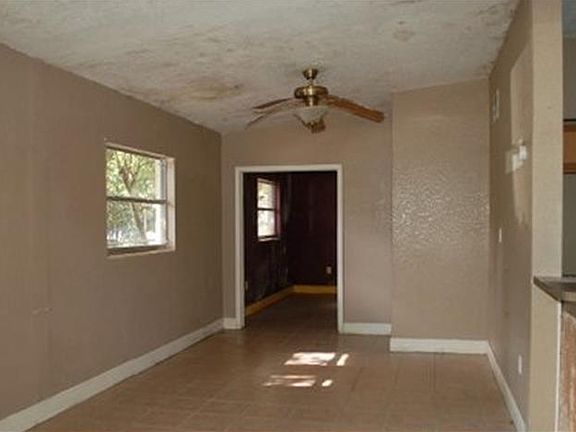 2nd image of 1006 Kimball Dr
