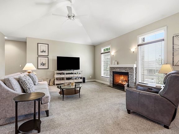 3rd image of 6122 Amber Ridge Dr