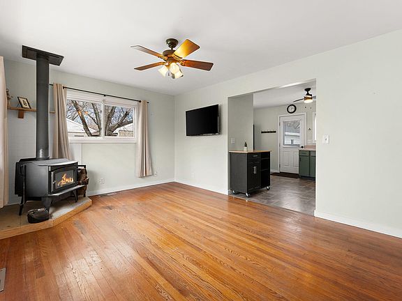 4th image of 5404 Smilax Ln