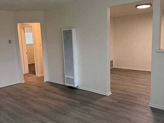 5th image of 8350 S Eastern Ave #1