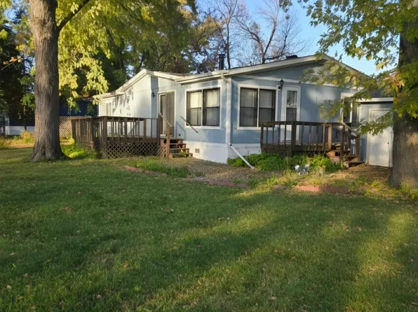 100 Joyce Dr, Mankato, MN 56001