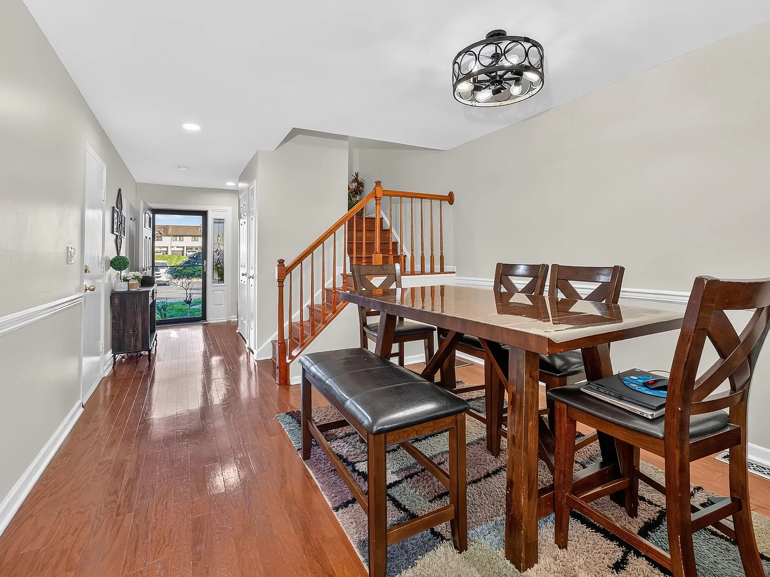 2 bed, 1740 sqft, $3,000 — Photo 4