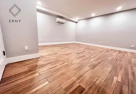 Rented by ERNY LLC | media 9