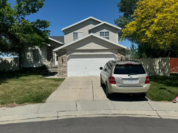 5741 S Welch Cir, Salt Lake City, UT 84118