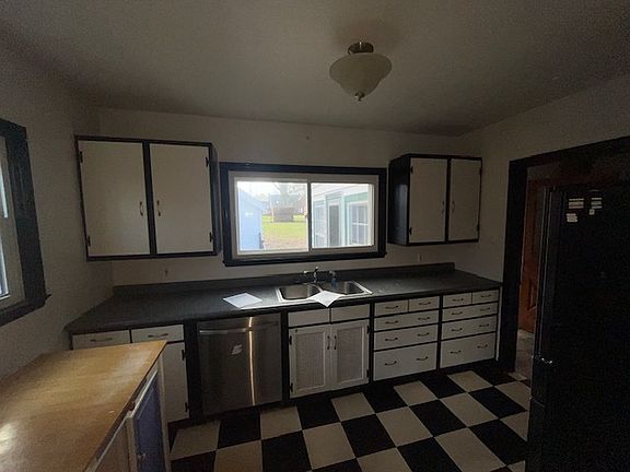 4th image of 511 S Russell St