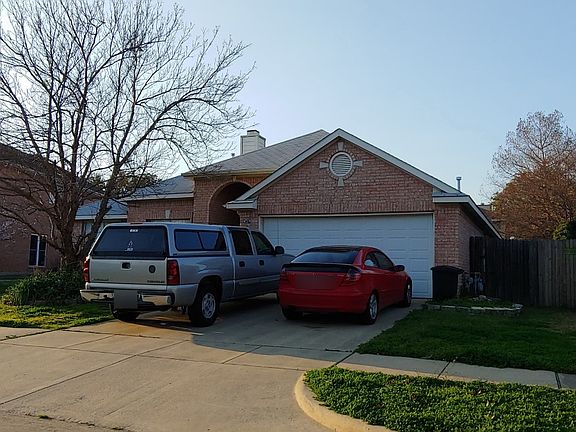 2nd image of 2834 Garden Oak Pl
