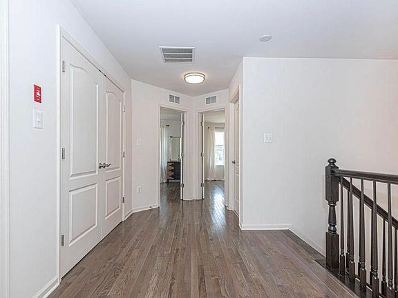 5th image of 19013 Holts Ln