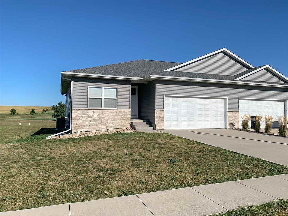 1st image of 1422 Watson Way