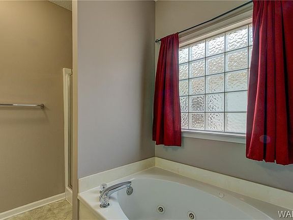 5th image of 2331 Alexander Dr