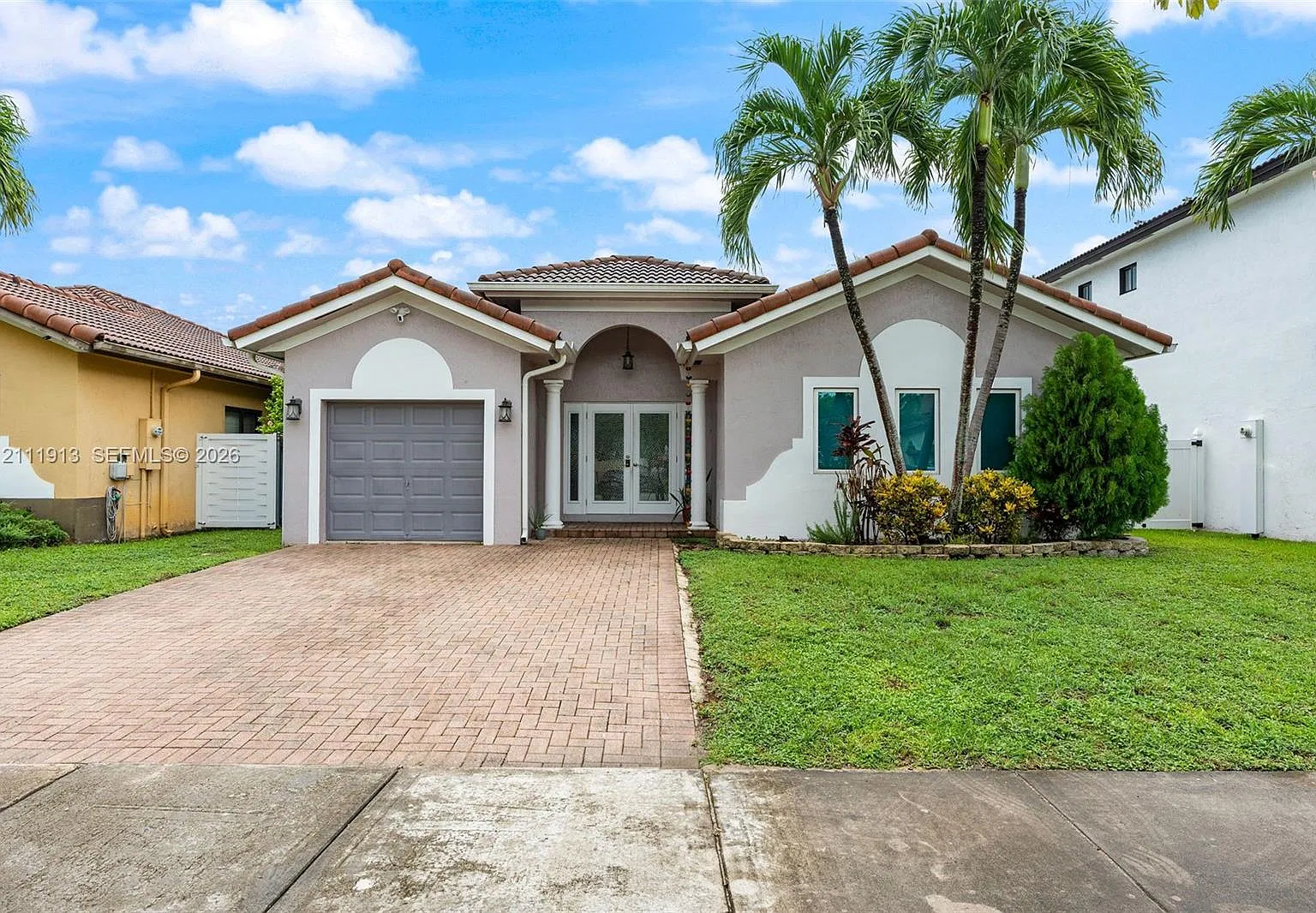 3 bed, 2.0 bath, 1668 sqft, $3,700 — Photo 1
