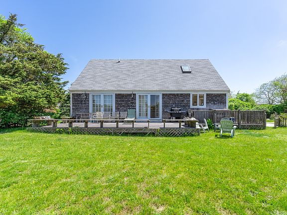 4th image of 3 Pakanoket Ln