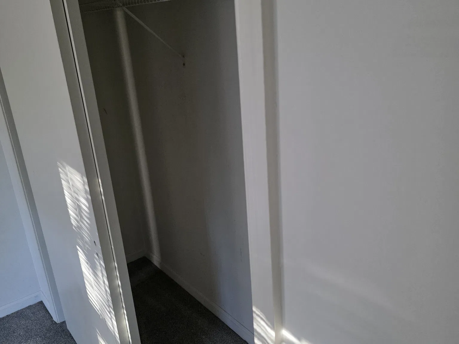 2 bed, 1000 sqft, $2,335 — Photo 1