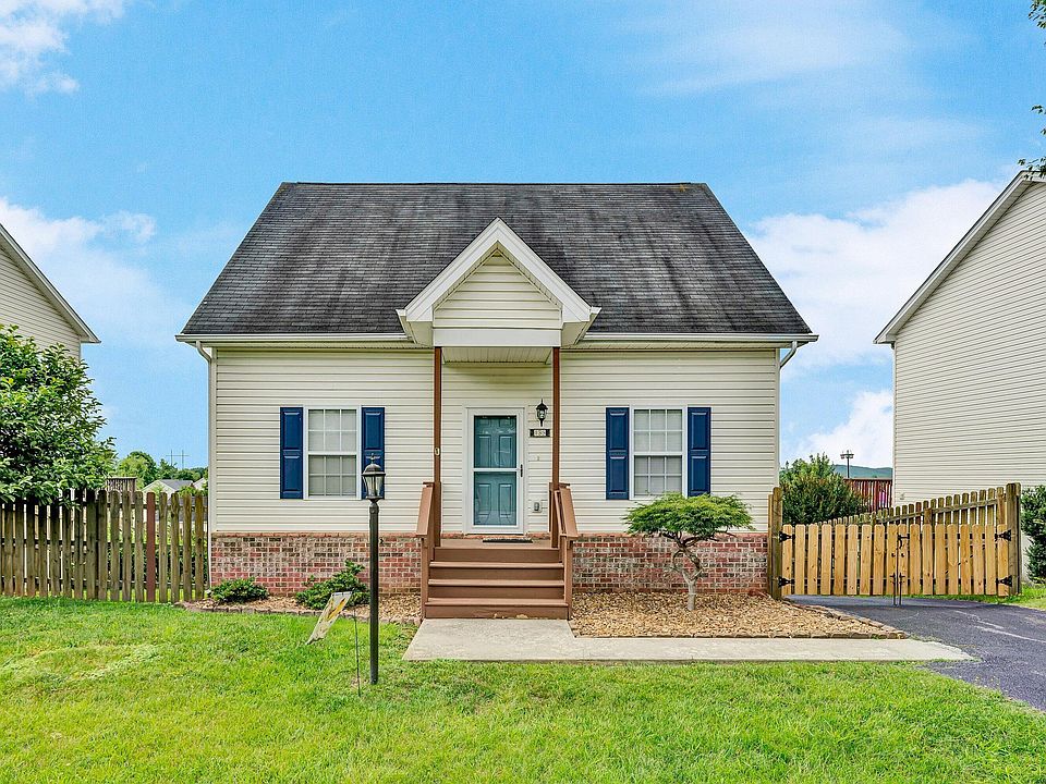 1st image of 135 Wistaria Dr