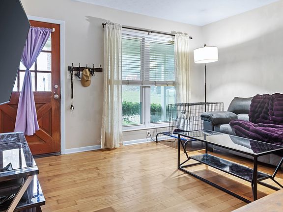 3rd image of 2313 Astoria Ct