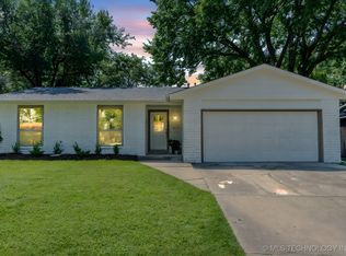 1676 S Sycamore Ave, Broken Arrow, OK 74012