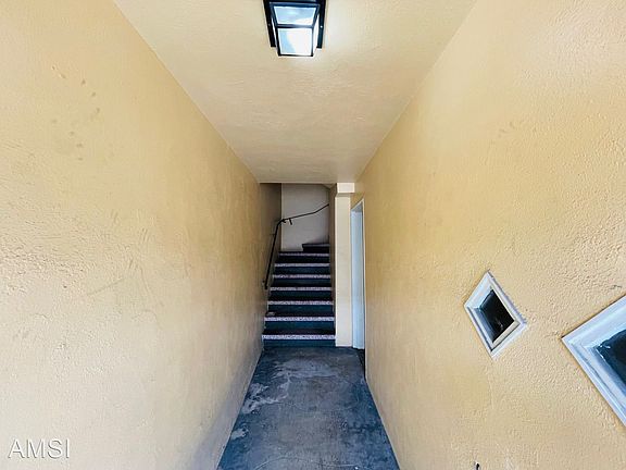 5th image of 2936 Taraval St