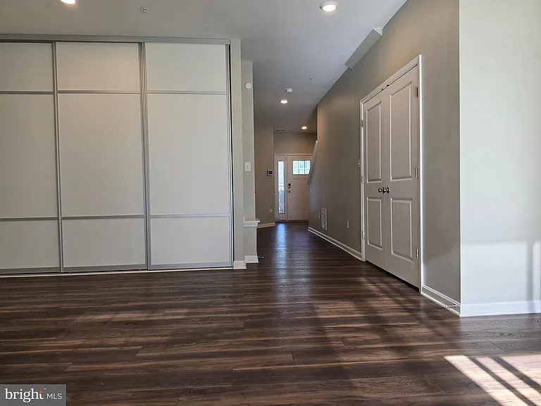 2008 Thornbrook Way — Photo 3