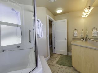 361 Hinds Ave, Pismo Beach, CA 93449