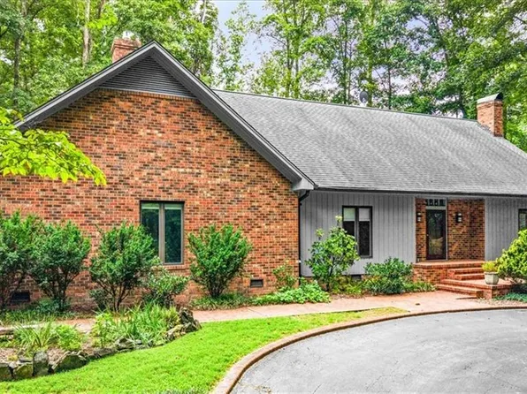 3559 Old Onslow Rd, Greensboro, NC 27407