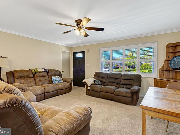 4th image of 3803 Thayer Ct