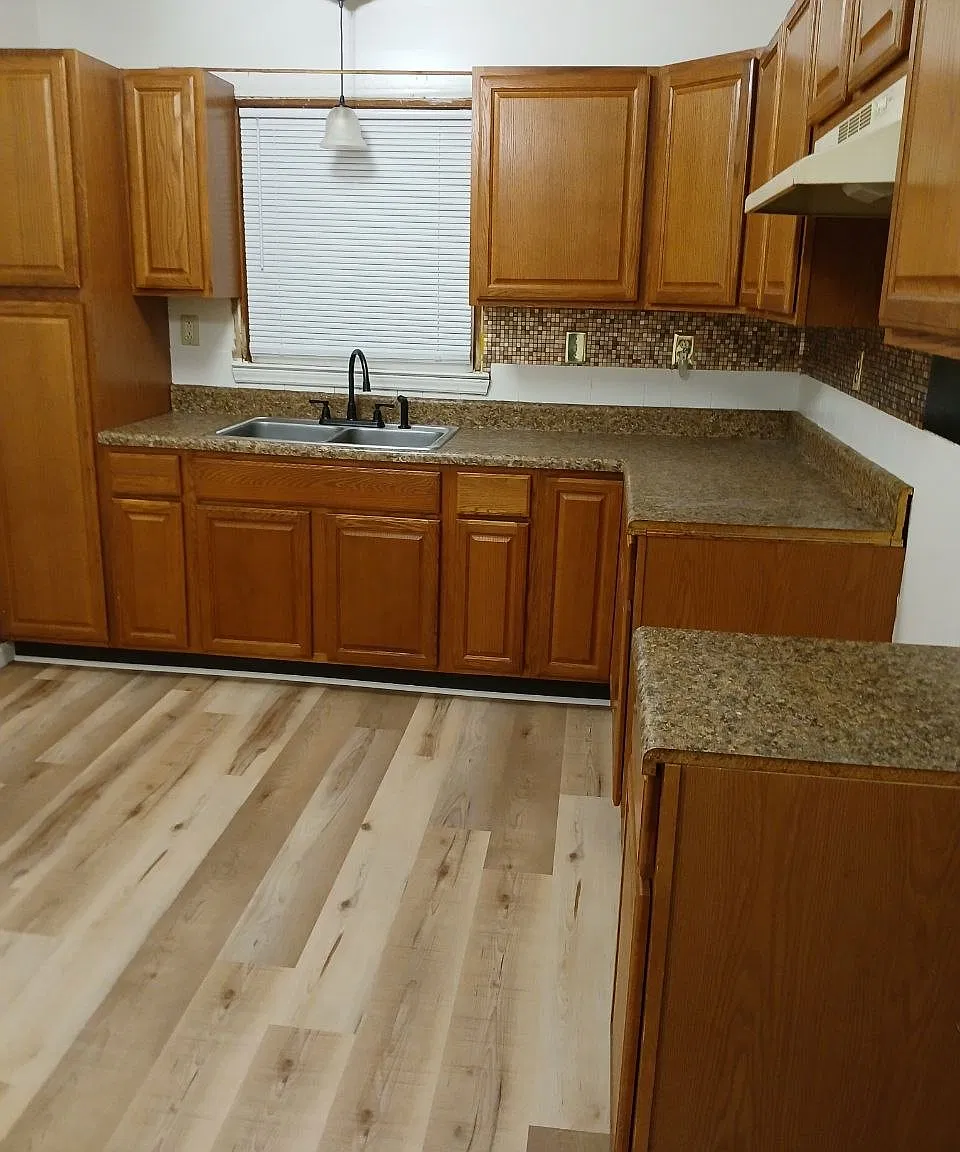 3 bed, 1107 sqft, $1,275 — Photo 3