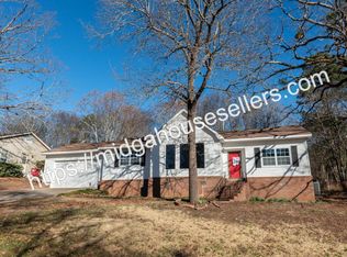 206 Hickory Gln, Centerville, GA 31028
