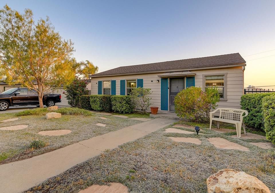 1st image of 4356 Aragon Way