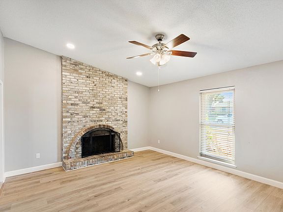 5th image of 3215 Rockne Ln