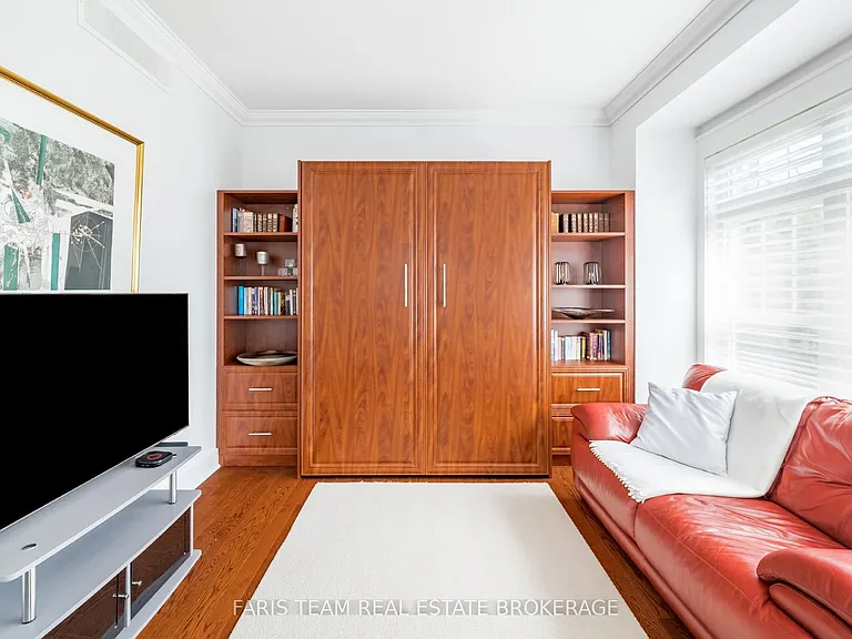 155 William St #12 — Photo 17